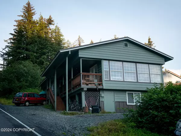 200 Davis AVE, Cordova, AK 99574