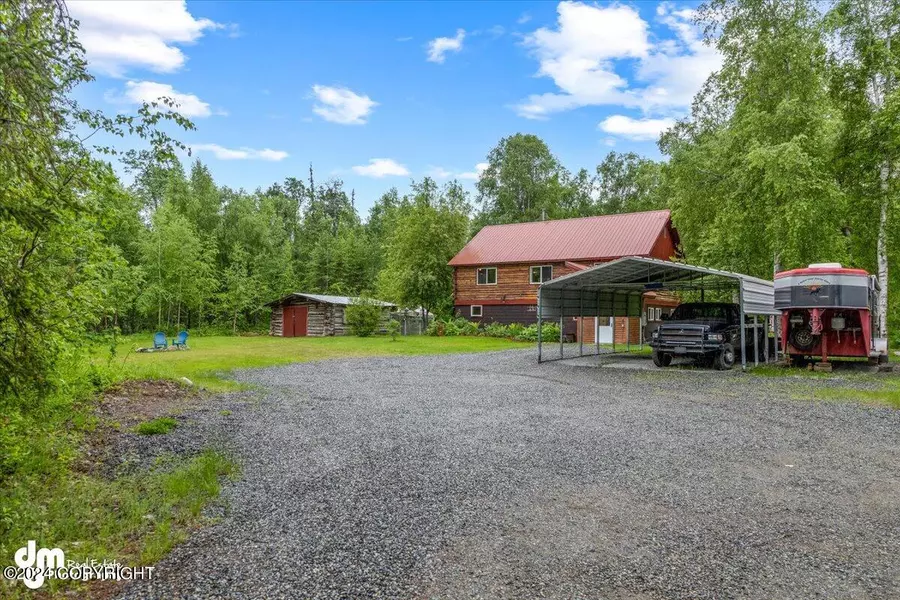 14802 E Powers RD, Talkeetna, AK 99676