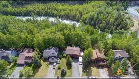 9158 W Parkview Terrace LOOP, Eagle River, AK 99577