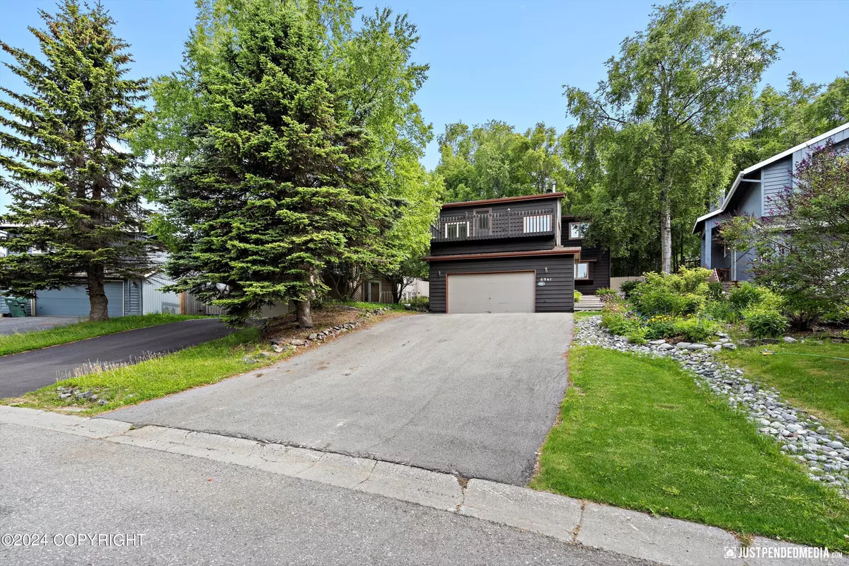 Anchorage, AK 99502,6961 Serenity CIR