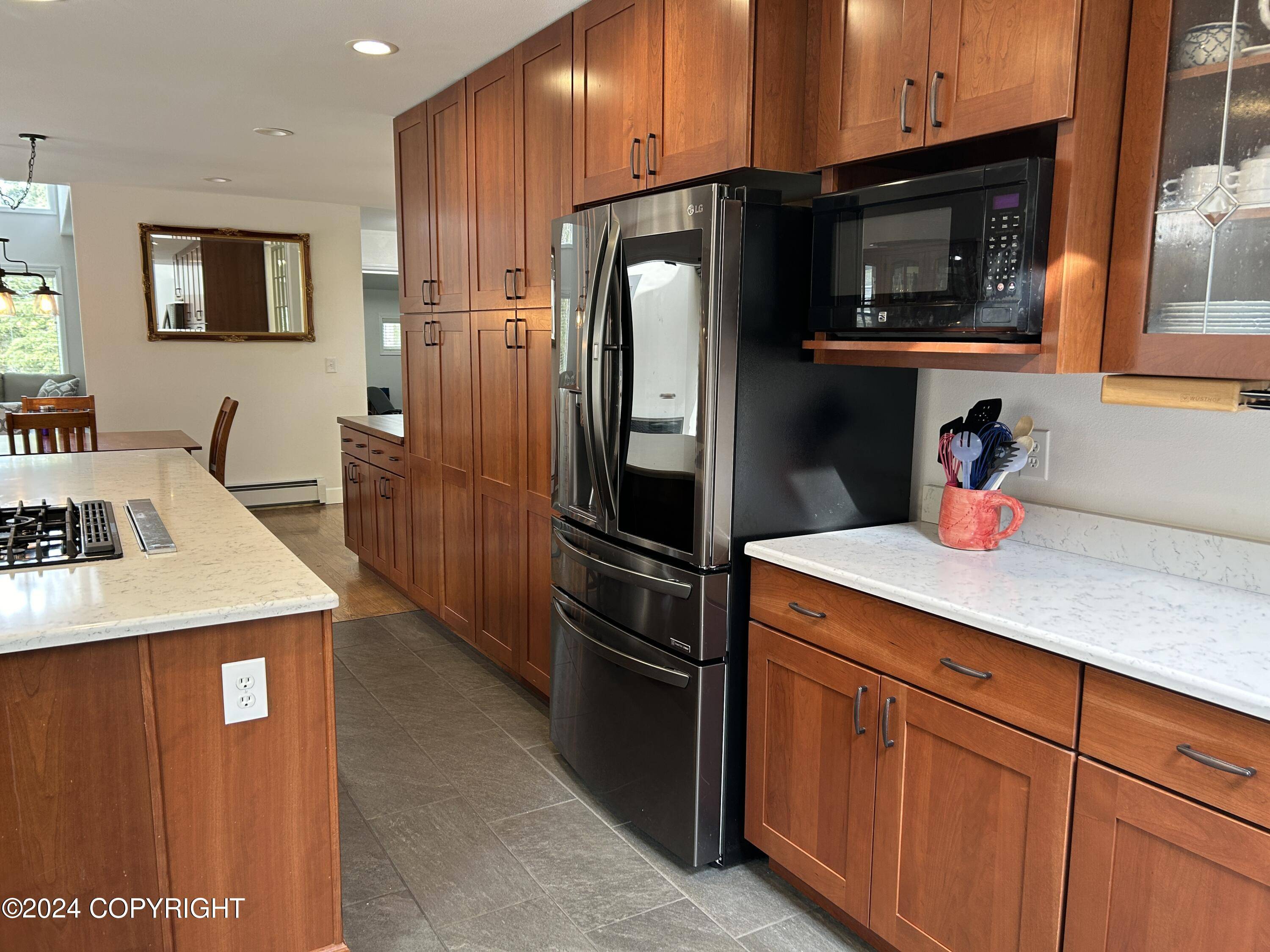 Anchorage, AK 99507,5930 West Tree DR
