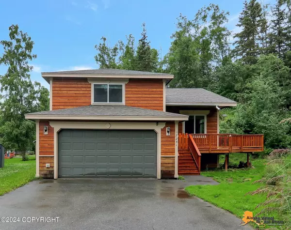 17251 S Juanita LOOP, Eagle River, AK 99577