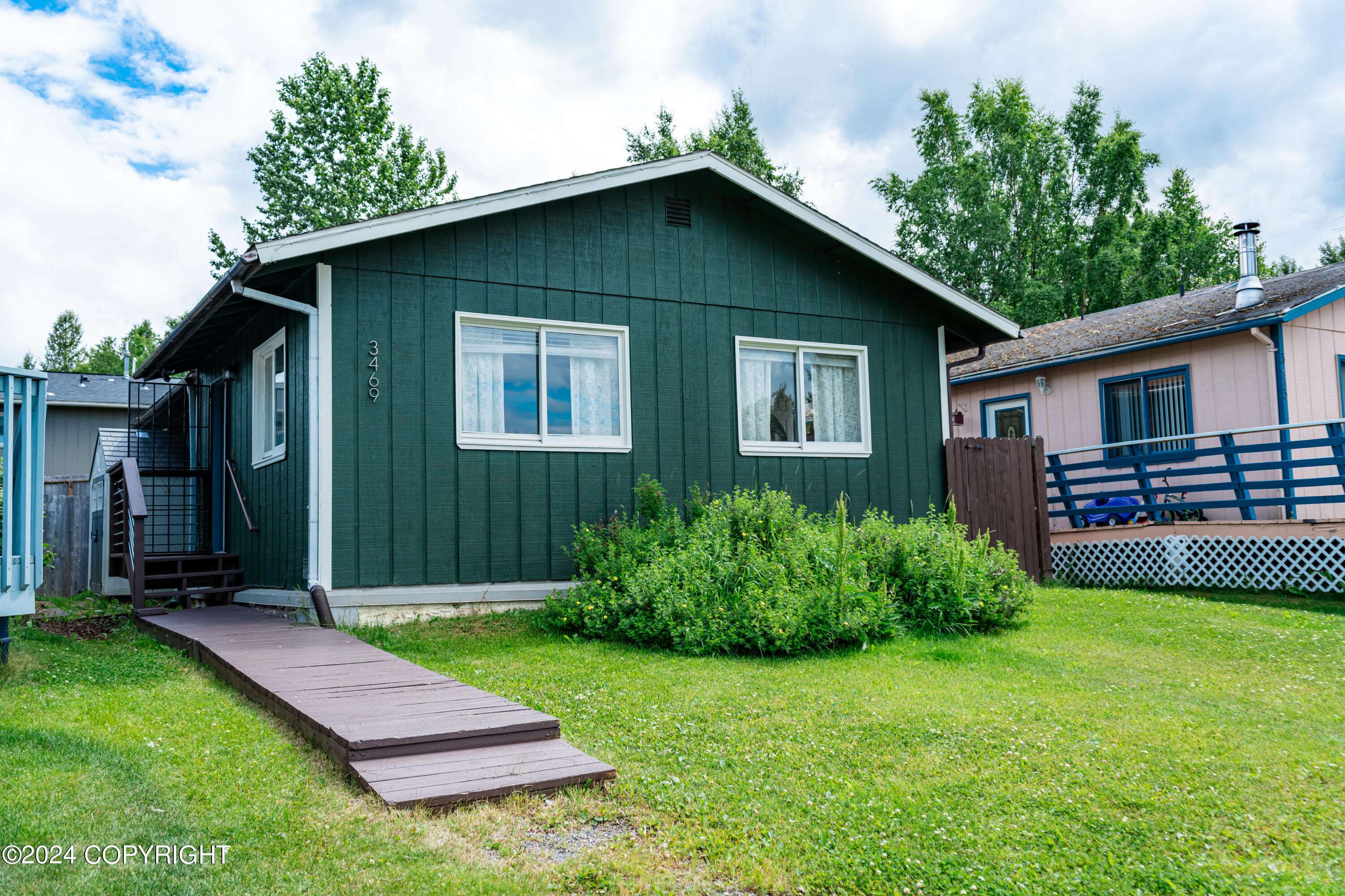 Anchorage, AK 99504,3469 Lunar DR