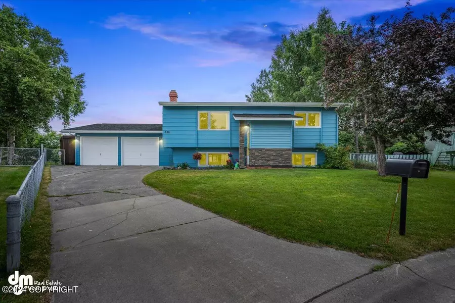 3811 Crosson CIR, Anchorage, AK 99517