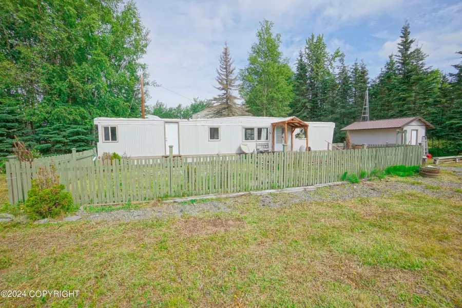 1007 Aliak DR, Kenai, AK 99611