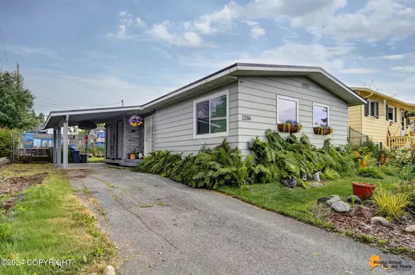 2206 W 46th AVE, Anchorage, AK 99517