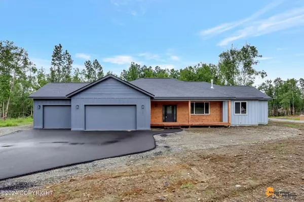 2844 E Wompas CIR, Wasilla, AK 99654