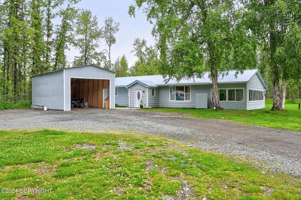 38532 Corey ST, Sterling, AK 99672