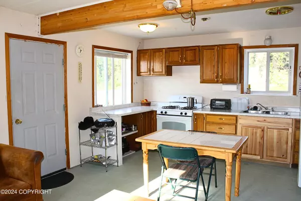 Glennallen, AK 99588,L7 3501 No Road Lake Susitna