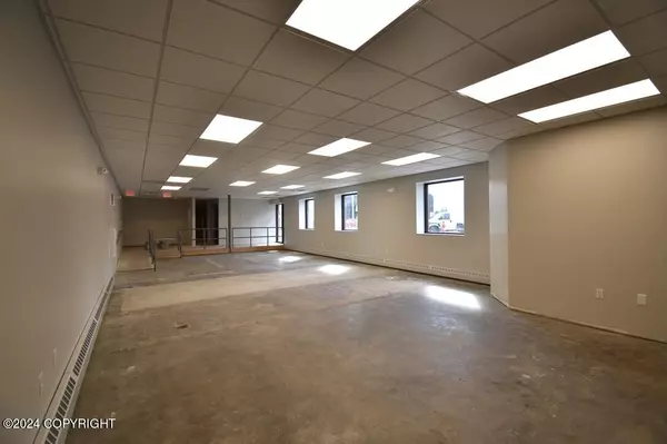 Anchorage, AK 99501,930 W 5th AVE