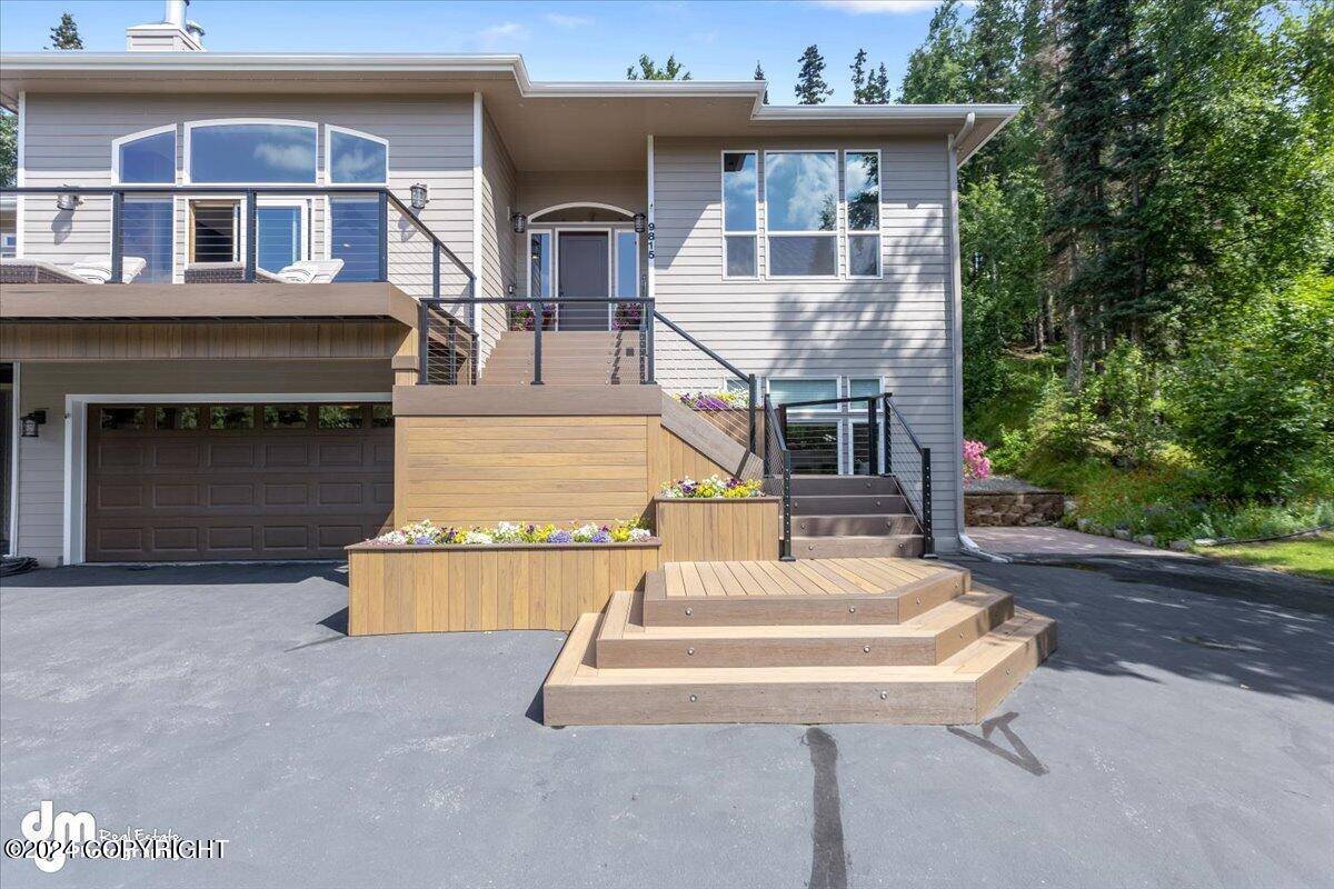 Anchorage, AK 99507,9815 Lone Tree DR