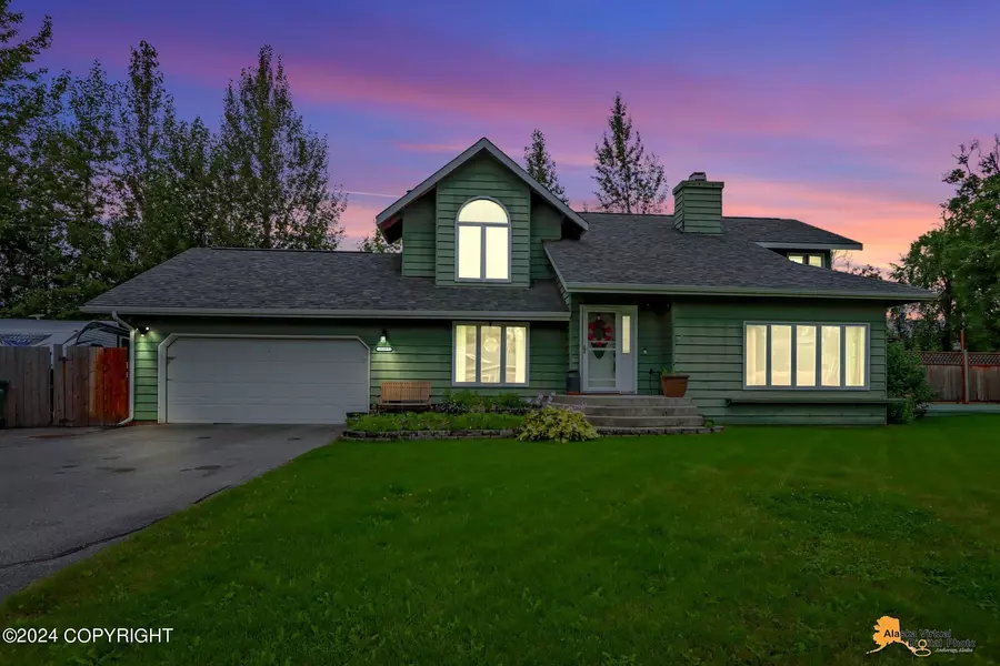 11315 E Equestrian ST, Palmer, AK 99645