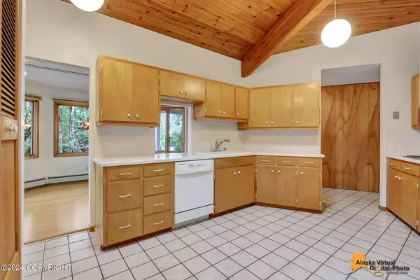 Anchorage, AK 99503,2136 E 36th AVE