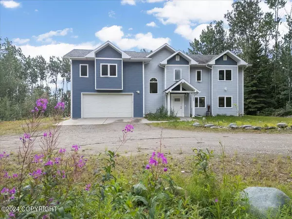 3225 Hillary AVE, Fairbanks, AK 99709