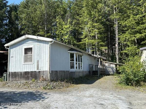 821 Evergreen AVE, Wrangell, AK 99929