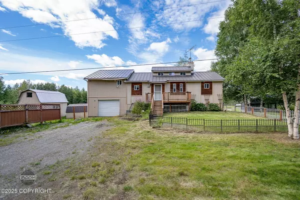 8185 W Mallard LN, Wasilla, AK 99623