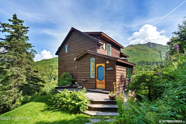 5515 Wild Mountain DR, Eagle River, AK 99577