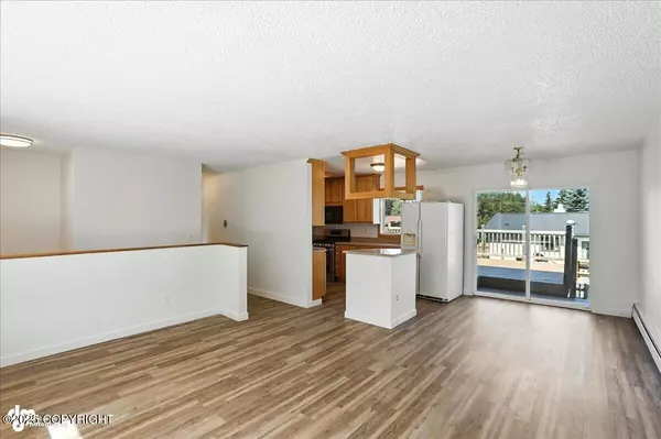 Anchorage, AK 99518,1421 W 82nd AVE