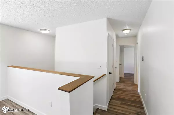 Anchorage, AK 99518,1421 W 82nd AVE