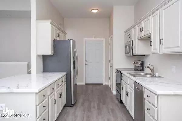 Anchorage, AK 99504,7730 Anne CIR