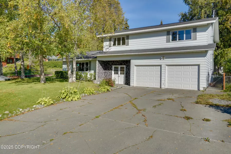 13901 Jarvi DR, Anchorage, AK 99515