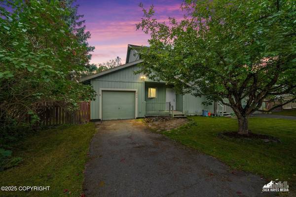 10175 Nantucket LOOP, Anchorage, AK 99507