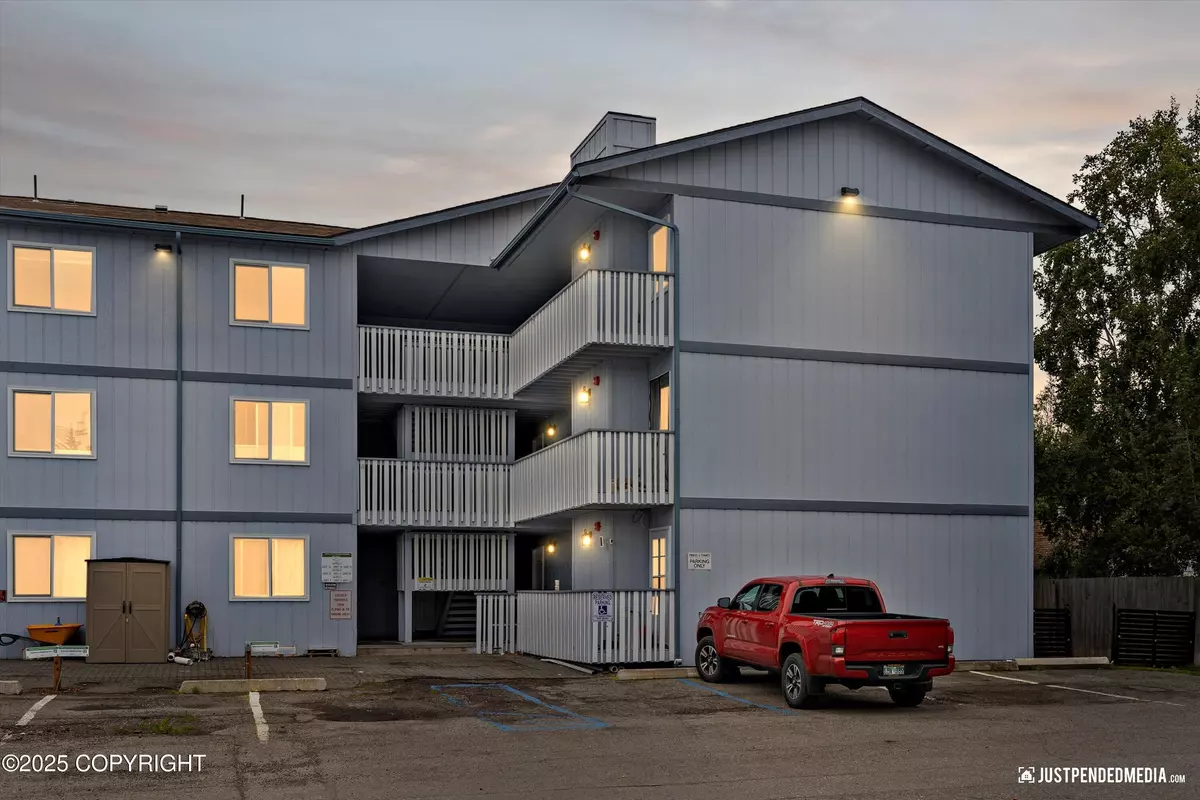 Anchorage, AK 99507,4530 Wright ST #9