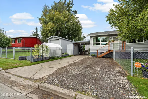 Anchorage, AK 99503,4006 Gilmore CT