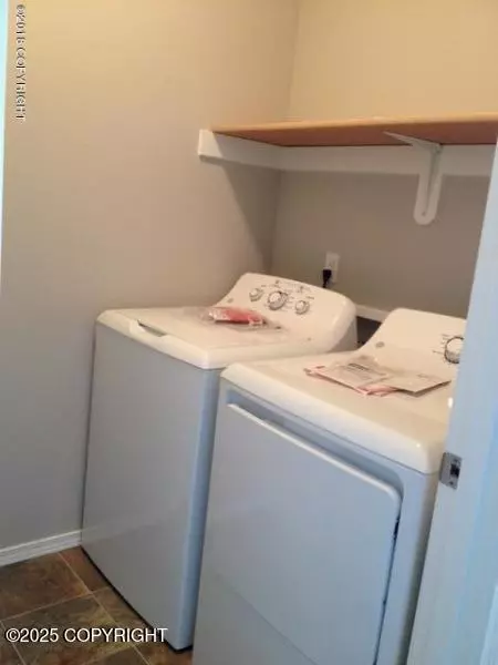 Anchorage, AK 99507,2283 Galatea DR