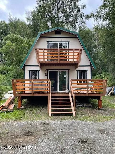 25562 W Isa RD, Big Lake, AK 99652