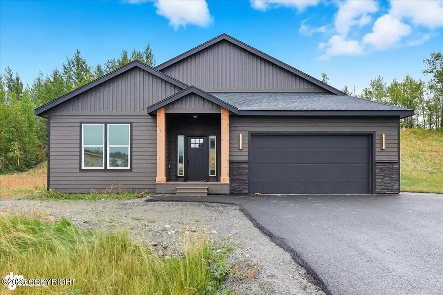 2317 S Skyward View CIR, Palmer, AK 99645