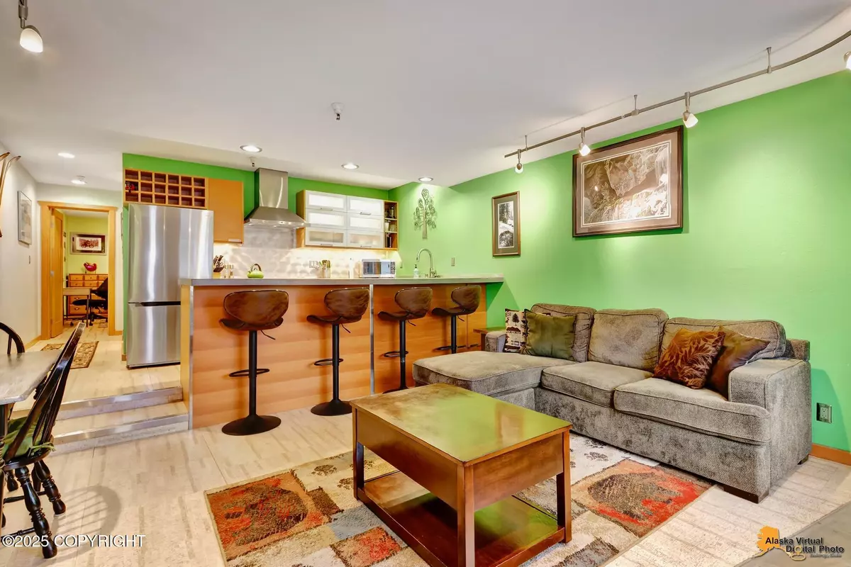 Girdwood, AK 99587,125 White Pass LN #706