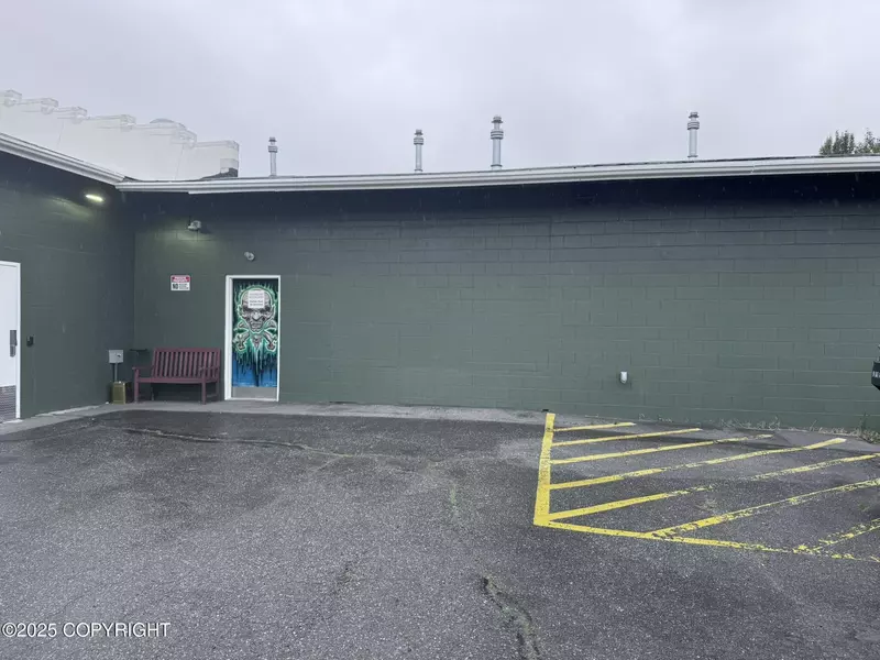 2429 E 88th AVE #2, Anchorage, AK 99507