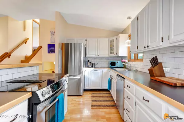 Anchorage, AK 99502,5430 W 82nd AVE