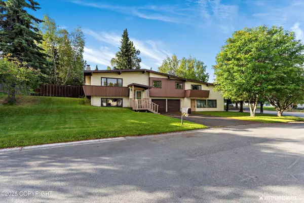 Anchorage, AK 99508,1740 Crescent CIR