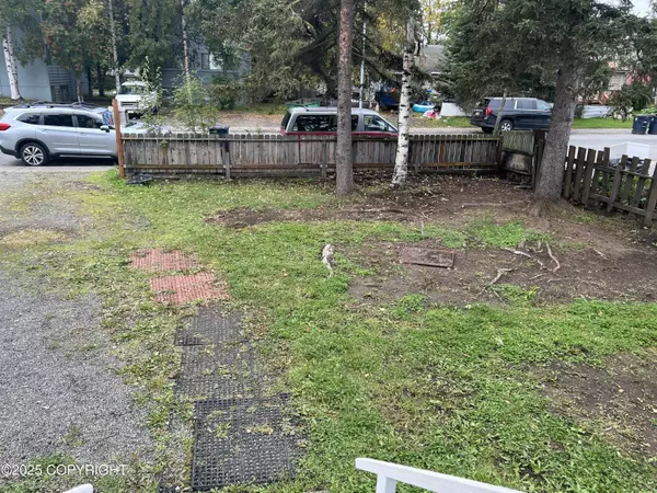 Anchorage, AK 99508,401 N Klevin ST