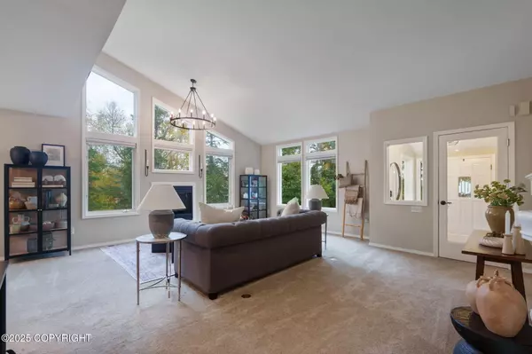 Anchorage, AK 99507,7140 Crooked Tree DR