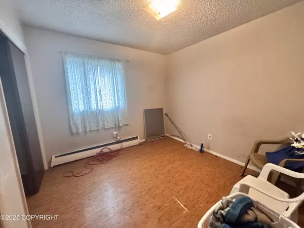 Anchorage, AK 99503,4904 Cambridge WAY