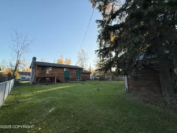 Anchorage, AK 99504,6911 Mink AVE