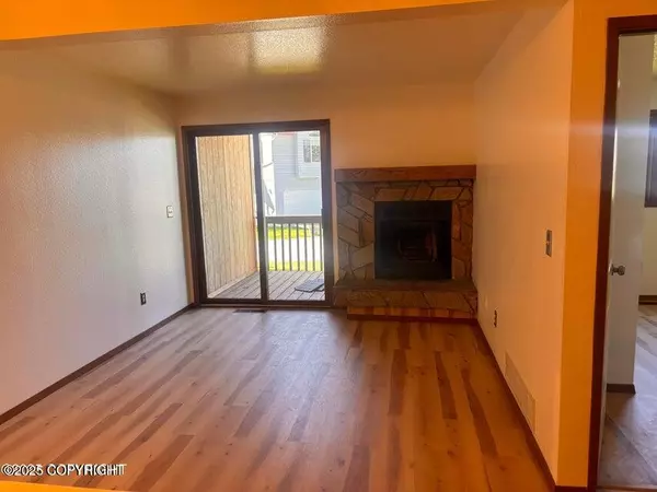 Anchorage, AK 99507,10260 Jamestown DR #A6