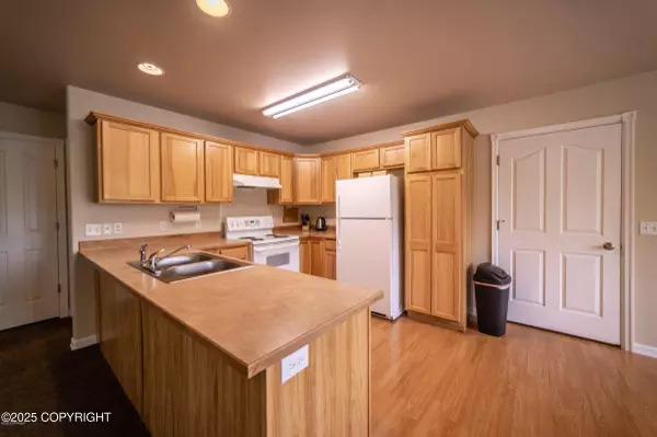 Wasilla, AK 99623,8212 W Donna Marie LN #1