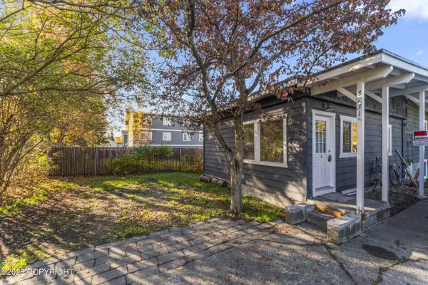 Anchorage, AK 99503,3731 McCain LOOP