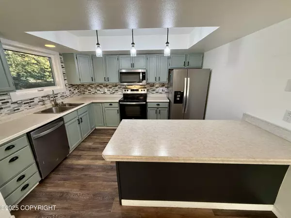 Eagle River, AK 99577,17749 Kiloana CIR