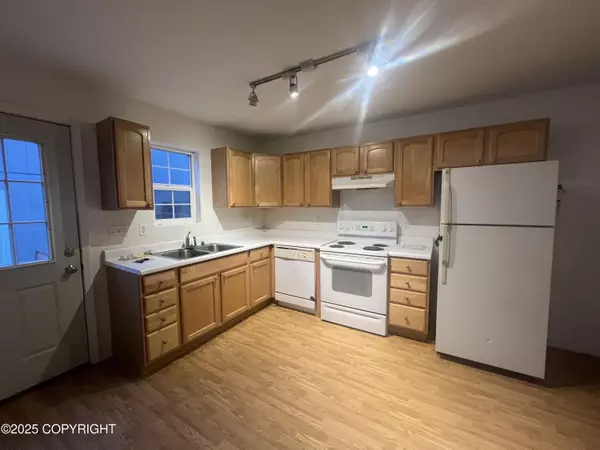 1051 W Lanark DR #2, Wasilla, AK 99654