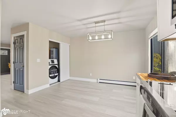 Anchorage, AK 99508,2224 Glacier ST #306