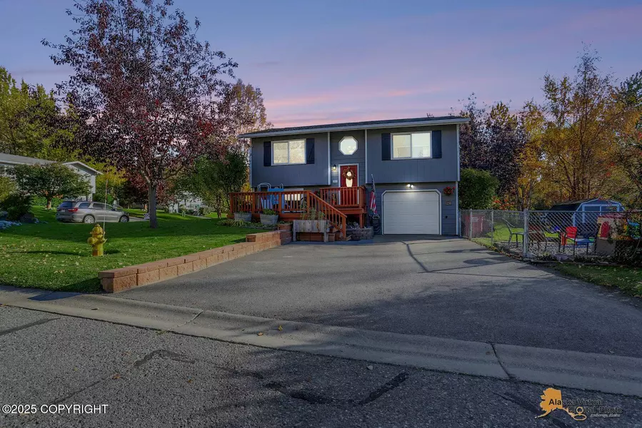 1230 W Beaver AVE, Palmer, AK 99645