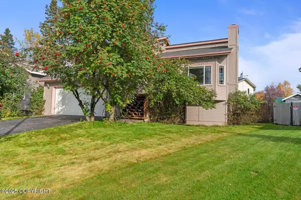 Anchorage, AK 99502,8121 Country Meadows CIR