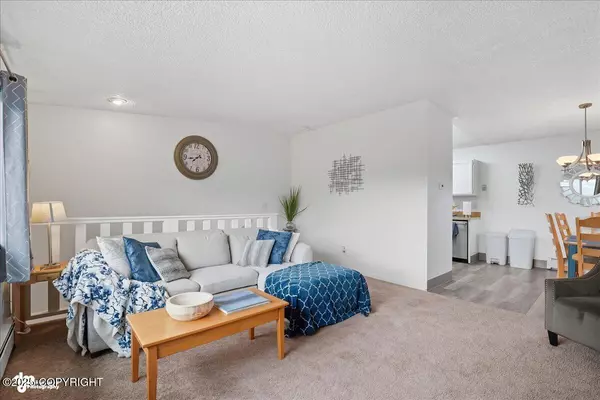 2601 W 32nd AVE, Anchorage, AK 99517
