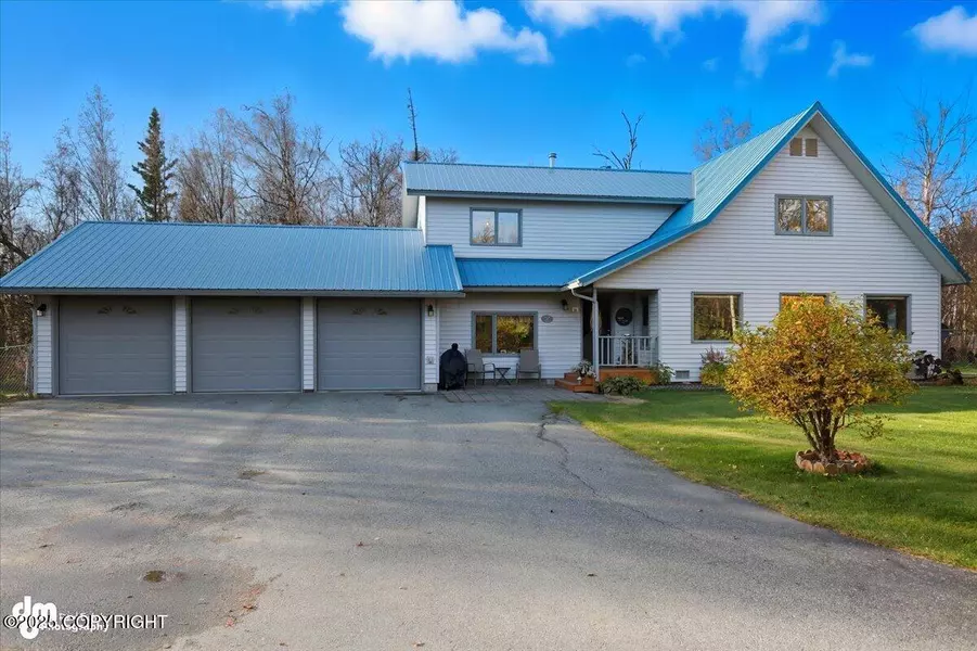 4600 N McKean DR, Palmer, AK 99645