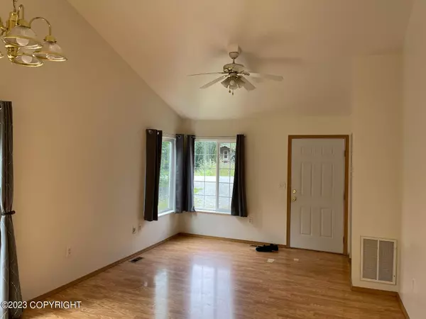 1895 N Patsy ST #2, Wasilla, AK 99654